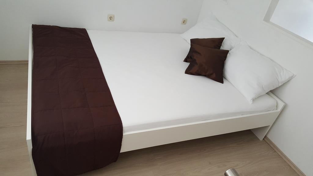 Apartments Rotim Заострог Экстерьер фото