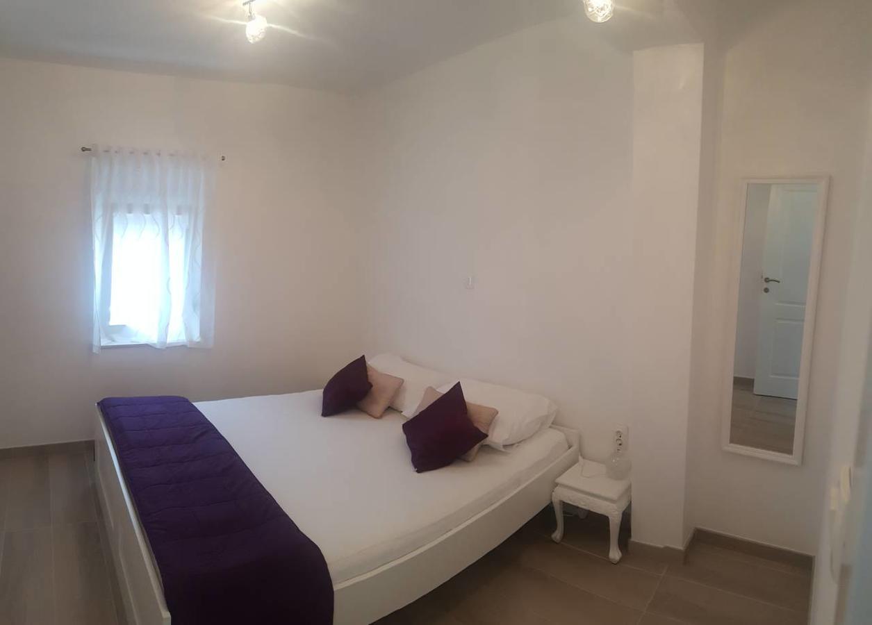 Apartments Rotim Заострог Экстерьер фото